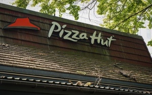 Pizza Hut przy al. Korfantego w Katowicach (4)