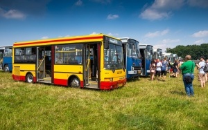 Zlot zabytkowych autobusów na Lotnisku Muchowiec  (12)