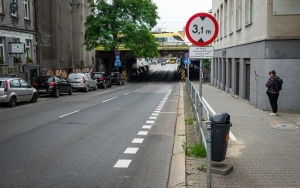 Parking pod wiaduktem na ul. Francuskiej w Katowicach (9)