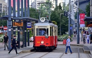 Zabytkowy tramwaj kursuje po Katowicach (6)