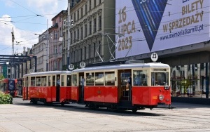 Zabytkowy tramwaj kursuje po Katowicach (3)