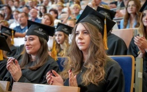 Uroczystość wręczenia dyplomów absolwentom Wydziału Prawa i Administracji UŚ (12)