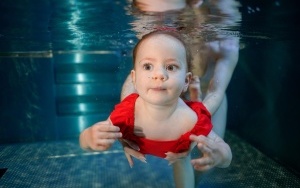 Kurs pływania dla niemowląt i dzieci na basenach Brynów i Burowiec w Katowicach (8)