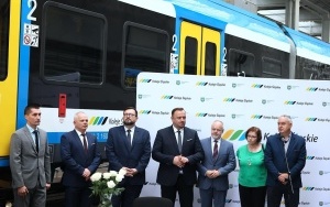 Podpisanie umowy na dostawę 3 nowych pociągów dla Kolei Śląskich (2)