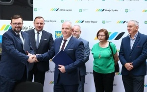 Podpisanie umowy na dostawę 3 nowych pociągów dla Kolei Śląskich (3)