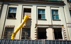 Prace budowlane w dawniej siedzibie PKO przy ul. Warszawskiej 7 (12)