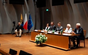 Uroczysta sesja Rady Miasta Katowice z okazji 158. rocznicy nadania praw miejskich (16)