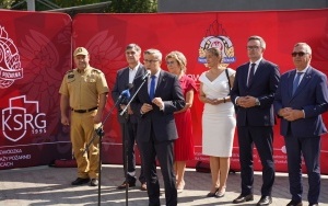 Przekazanie nowych wozów strażackich w Komendzie Wojewódzkiej Państwowej Straży Pożarnej w Katowicach (10)