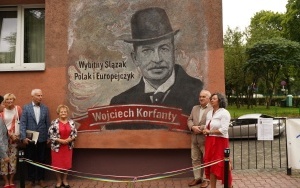 Uroczyste odsłonięcie muralu Wojciecha Korfantego w Katowicach (2)