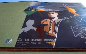 Mural upamiętniający harcmistrza Jerzego Lisa przy ul. Gliwickiej w Katowicach (10)