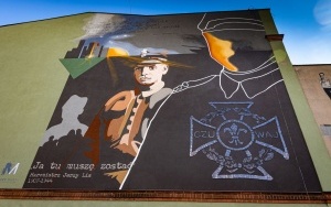 Mural upamiętniający harcmistrza Jerzego Lisa przy ul. Gliwickiej w Katowicach (13)
