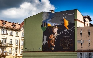 Mural upamiętniający harcmistrza Jerzego Lisa przy ul. Gliwickiej w Katowicach (16)