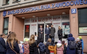 Nowy Bebok stanął przy ZDZ w Katowicach (15)