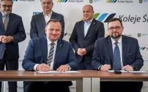 Umowa dot. połączenia kolejowego do Pyrzowic podpisana (2)