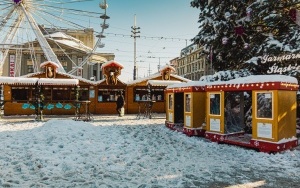 Jarmark Bożonarodzeniowy w Katowicach w zimowej odsłonie (1)