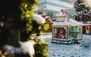 Jarmark Bożonarodzeniowy w Katowicach w zimowej odsłonie (6)