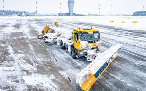 Odśnieżanie Katowice Airport (1)