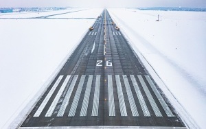 Odśnieżanie Katowice Airport (2)