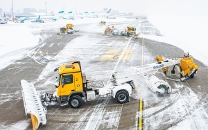 Odśnieżanie Katowice Airport (3)