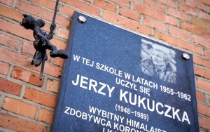 Odsłonięcie beboka Jurka przy SP 13 w Katowicach (5)