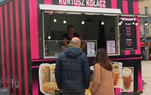 Food trucki na rynku w Katowicach - Kwiecień 2022 (4)