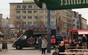 Food trucki na rynku w Katowicach - Kwiecień 2022 (8)
