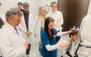 Nowe narzędzie do badania wzroku w Okręgowym Szpitalu Kolejowym w Katowicach (3)