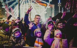 Koncert finałowy WOŚP 2024 na katowickim rynku i Światełko do Nieba (13)