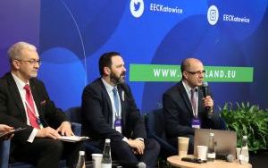 Światowe Forum Miejskie - panel dyskusyjny podczas EKG 2022 (2)
