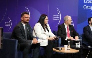 Światowe Forum Miejskie - panel dyskusyjny podczas EKG 2022 (5)