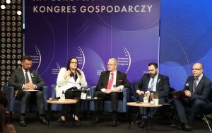 Światowe Forum Miejskie - panel dyskusyjny podczas EKG 2022 (10)