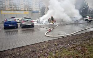 Pożar samochodów na Giszowcu (3)