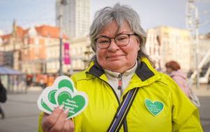 Wielkie zielone serce na katowickim rynku. Inauguracja Koalicji Śląskie Kwitnące (17)