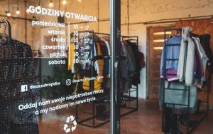 Butik charytatywny Deszczu Kropelką na Ligocie (1)