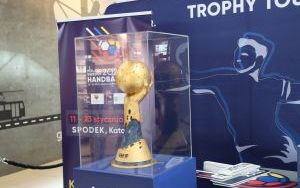 Puchar Mistrzostw Świata i wiewiórka PAX w Galerii Katowickiej (9)