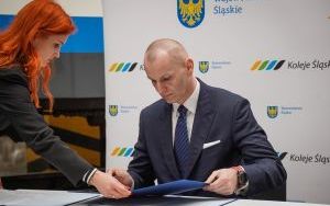 Podpisanie umowy na zakup nowych pociągów Kolei Śląskich (2)