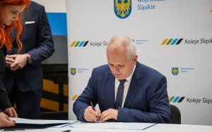 Podpisanie umowy na zakup nowych pociągów Kolei Śląskich (19)