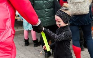 Piknik z bebokiem Rajdusiem przed lodowiskiem Jantor (4)