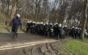 Policjanci czuwali nad bezpieczeństwem w czasie meczu derbowego w Chorzowie (1)