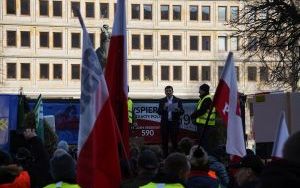 Spotkanie wojewody śląskiego z protestującymi rolnikami (3)