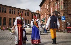 Święcenie potraw w Parafii Rzymskokatolickiej św. Anny w Katowicach (15)