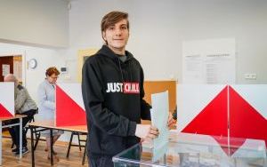 Obwodowa Komisja Wyborcza nr 65 w Katowicach (12)