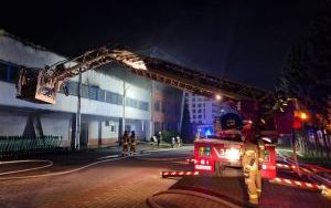 Pożar hali z hulajnogami w Katowicach (17)