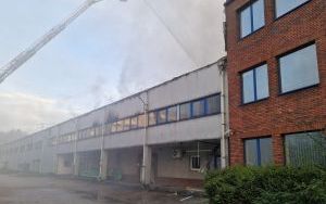Pożar hali z hulajnogami w Katowicach (1)