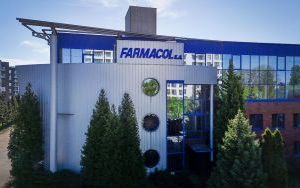 Dzień po pożarze hali Farmacol w Katowicach (1)