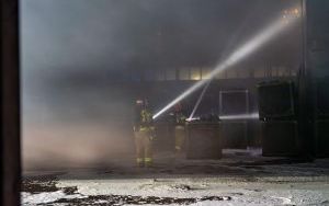 Pożar hali produkcyjnej w Mikołowie (7)