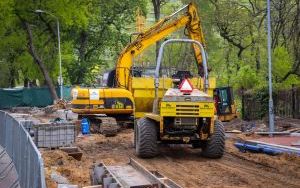 Budowa nowego mostu w ciągu ul. Żelaznej nad rzeką Rawą (7)