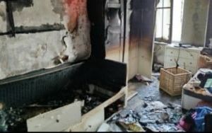 Pożar w Mysłowicach. Spłonęło mieszkanie rodziny  (1)