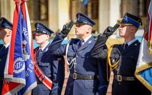 Dzień Flagi Rzeczypospolitej Polskiej. Uroczystość podniesienia flagi narodowej (10)