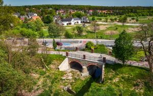 Zabytkowy most nad rzeką Mleczną w Katowicach Podlesiu (12)